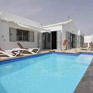 Villa Malaguenas, Puerto del Carmen (Lanzarote)